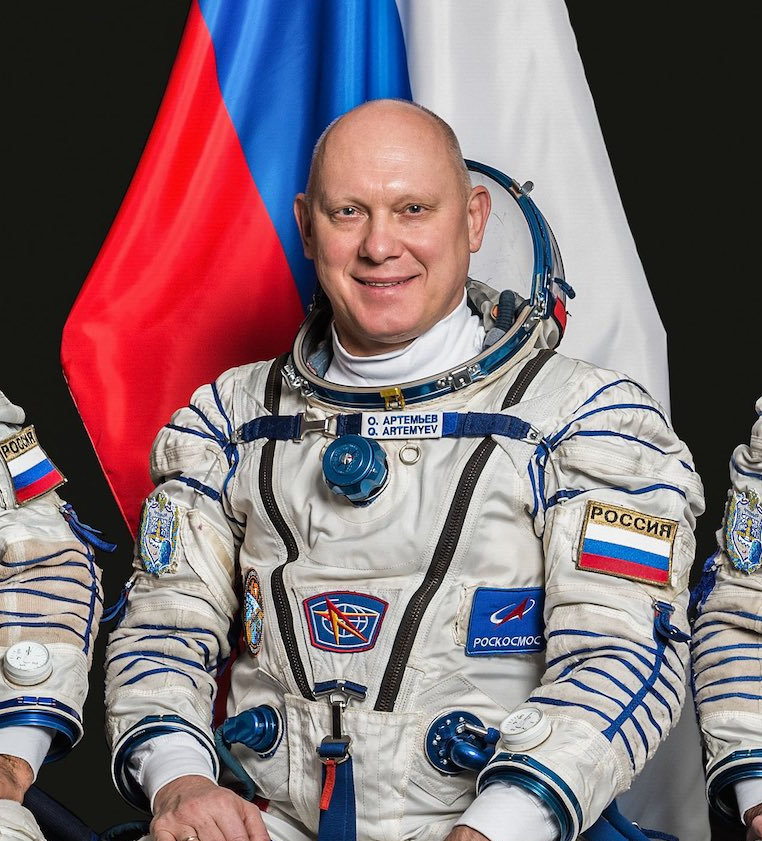 Благодарность от космонавта Олега Артемьева
